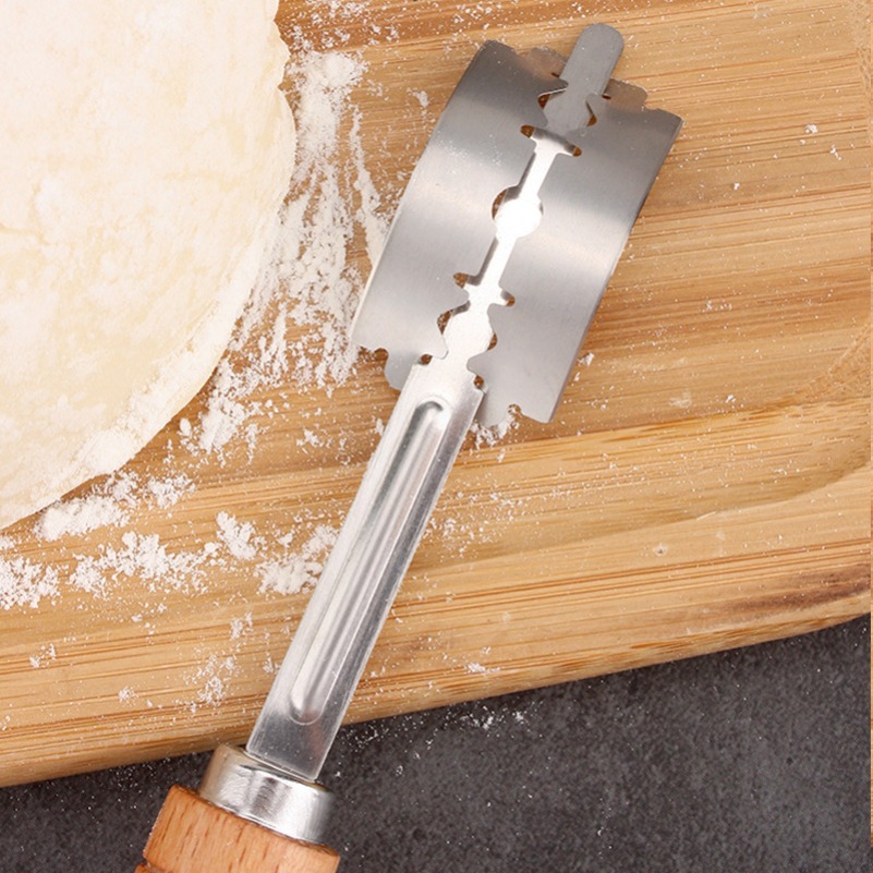 生地パンペストリーカッター 5枚刃トーストカーブバゲットパン - Dough Scraper Curved のレビューと価格