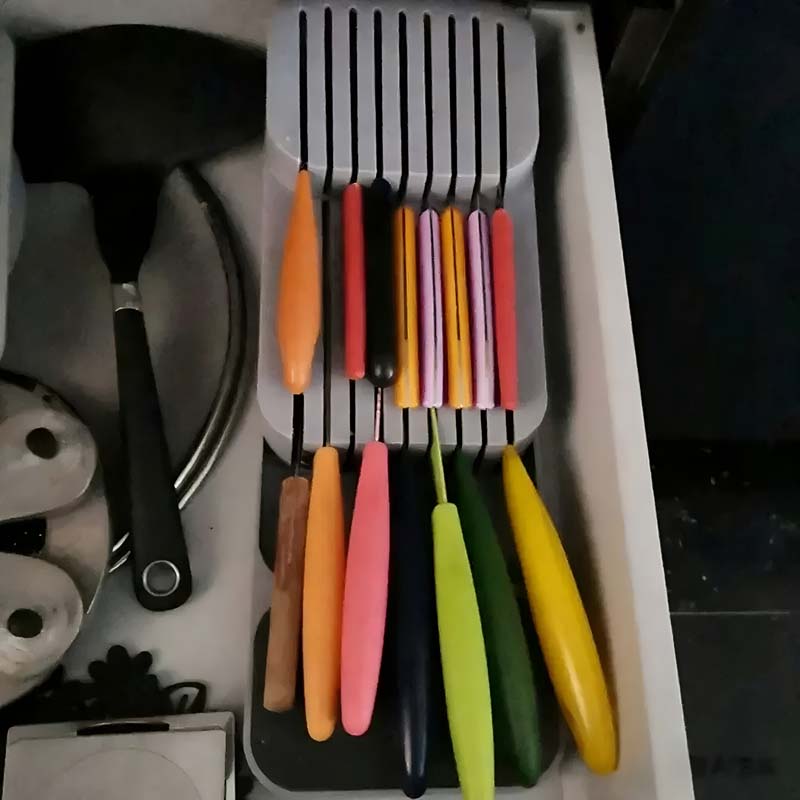 実用的な引き出し式ナイフ収納ボックス - キッチンアクセサリ - Kitchen Baking Tins のレビューと価格